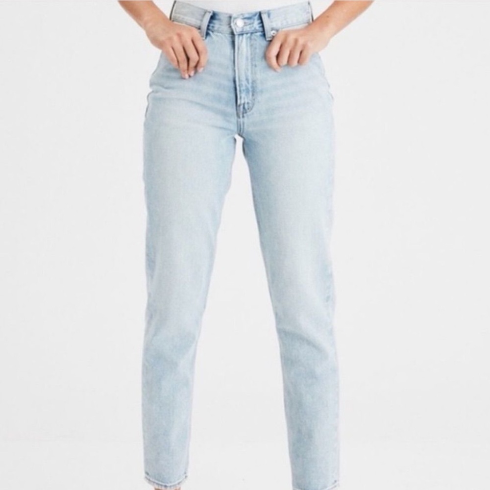 NWT American Eagle Mom Jean Light Vintage Size 0
